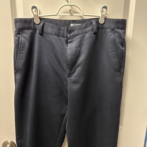 Izod Performance X dress pants 34 x 34 Navy